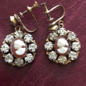 Vintage Cameo Screwback Earrings